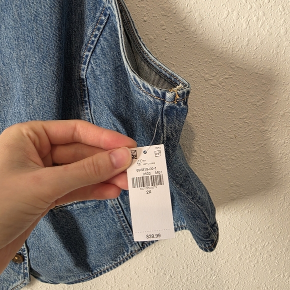 NEW Cropped Button Up Denim Vest 2X - Picture 7 of 8